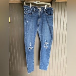 Levi’s 711 SKINNY jeans Women’s size 31